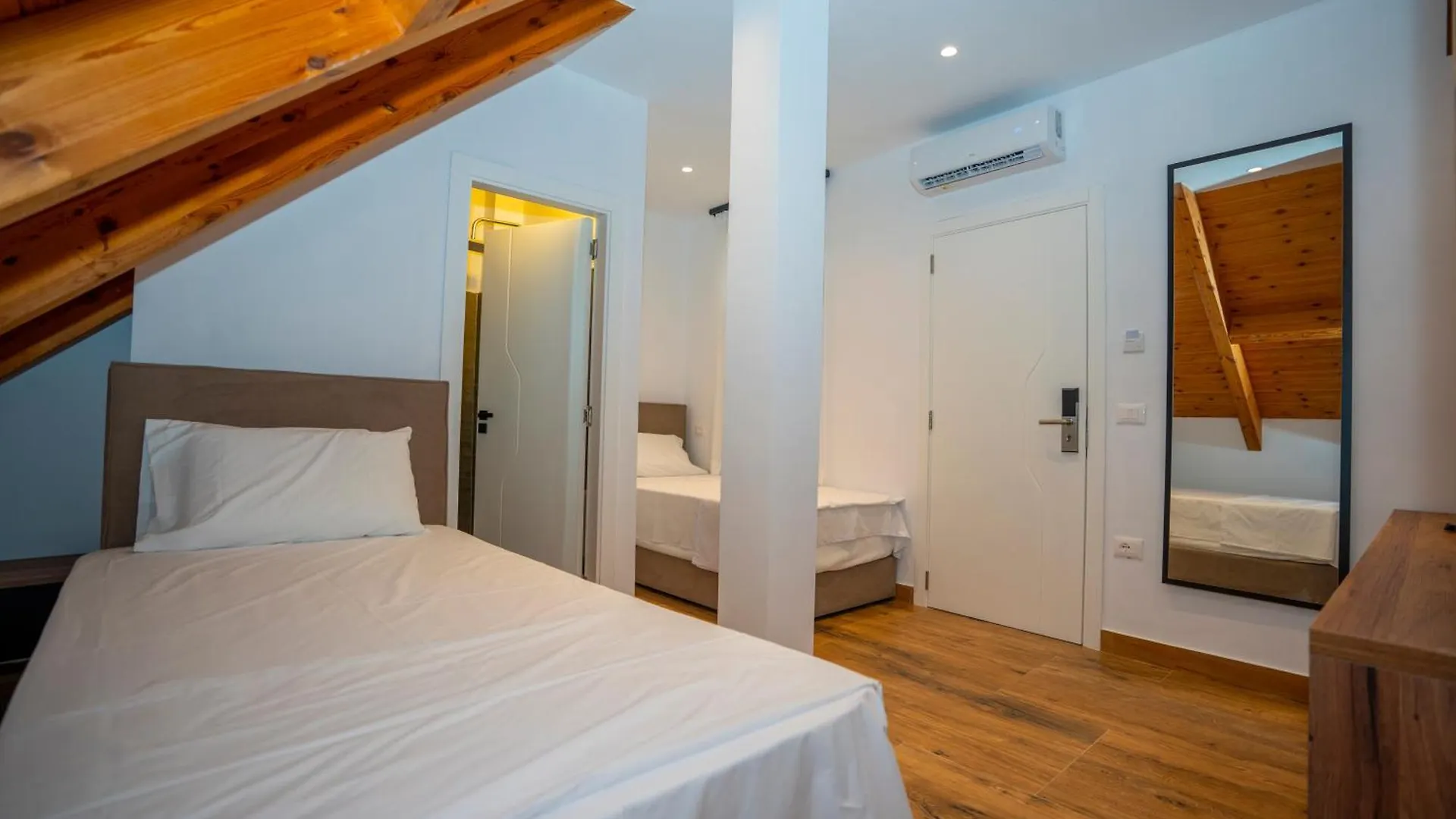 ****  Gjuhadoli Hotel Restaurant Shkodër Albanie