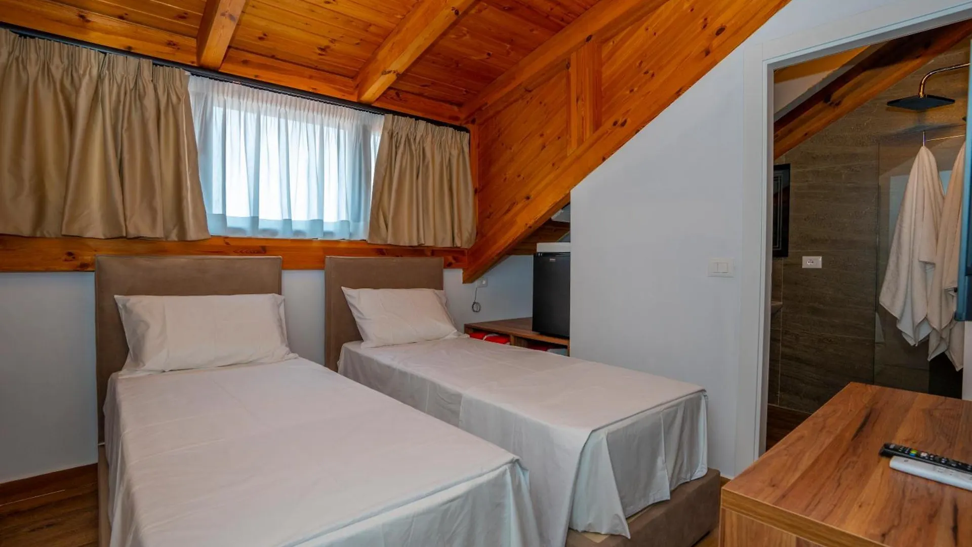 Gjuhadoli Hotel Restaurant Shkodër