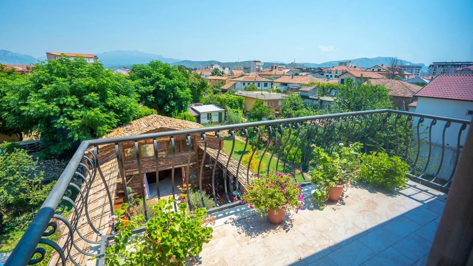 ****  Gjuhadoli Hotel Restaurant Shkodër Albanie