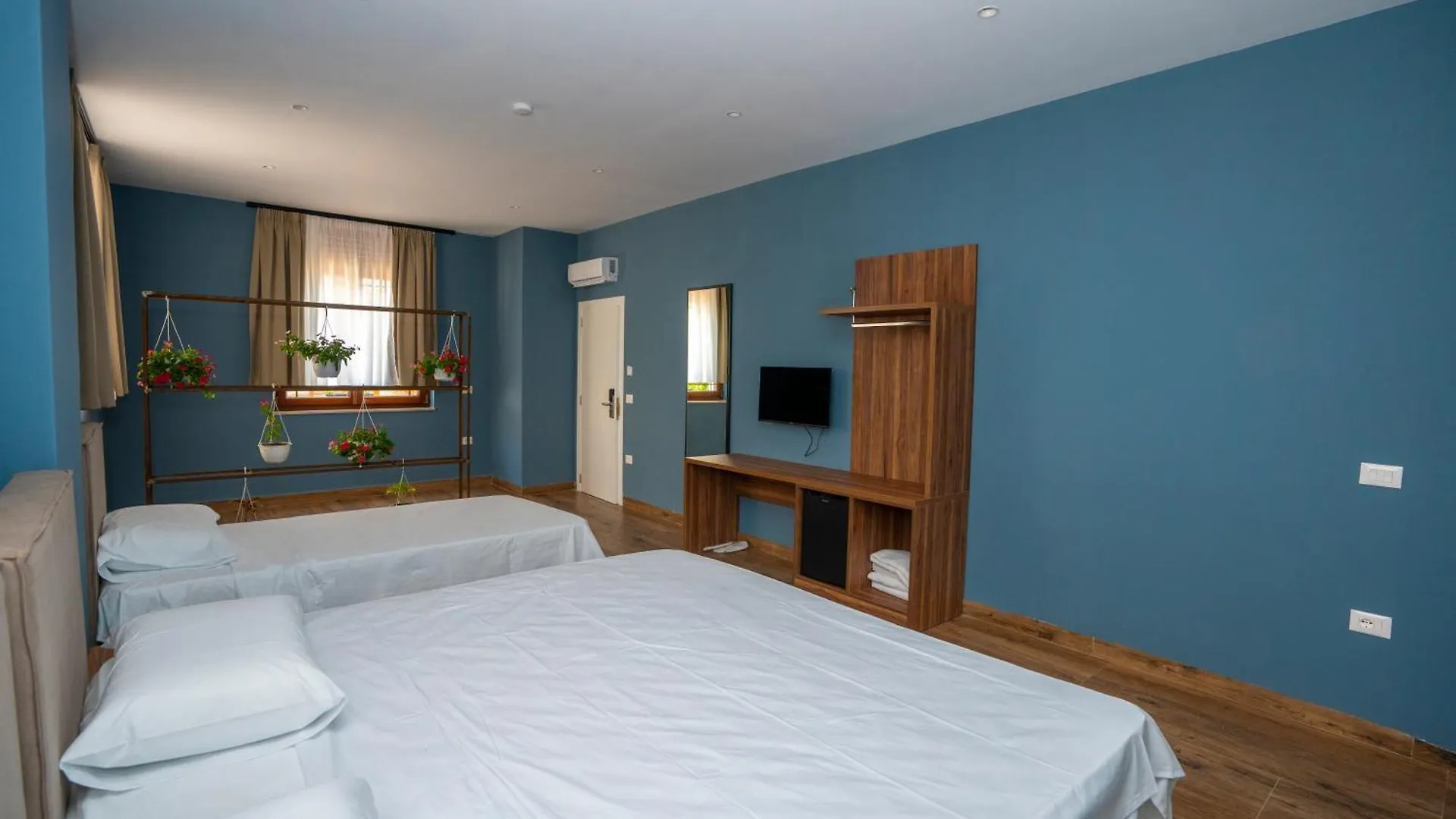 Gjuhadoli Hotel Restaurant Shkoder 4*,